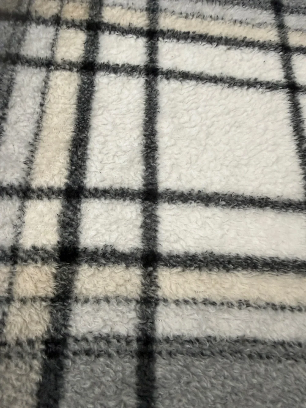 Plush Gray & White Plaid Throw Blanket 47x58